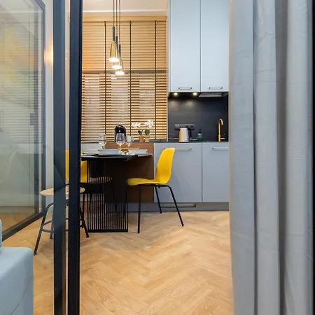 Elegancki Apartament Seredynskiego Nad Motlawa By Renters Apartamento